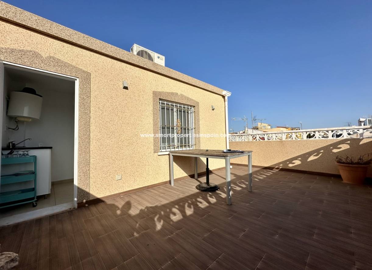 Wiederverkauf - Reihenhaus - La Marina - Urbanización La Marina