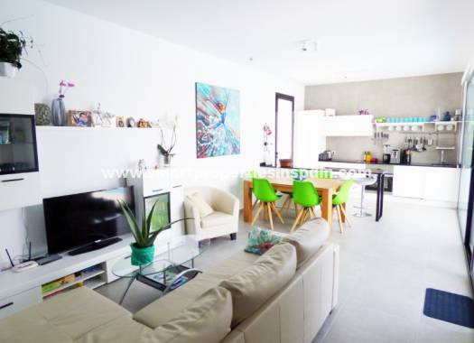 Wiederverkauf - Semi Detached Villa - La Marina - Urbanización La Marina