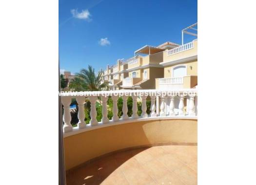 Wiederverkauf - Semi Detached Villa - La Marina - Urbanización La Marina