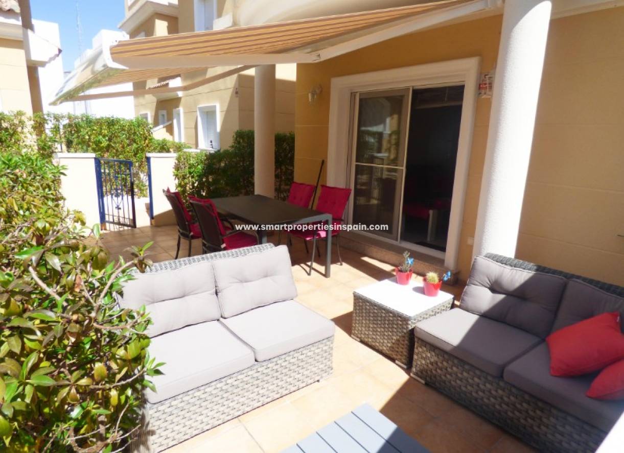 Wiederverkauf - Semi Detached Villa - La Marina - Urbanización La Marina