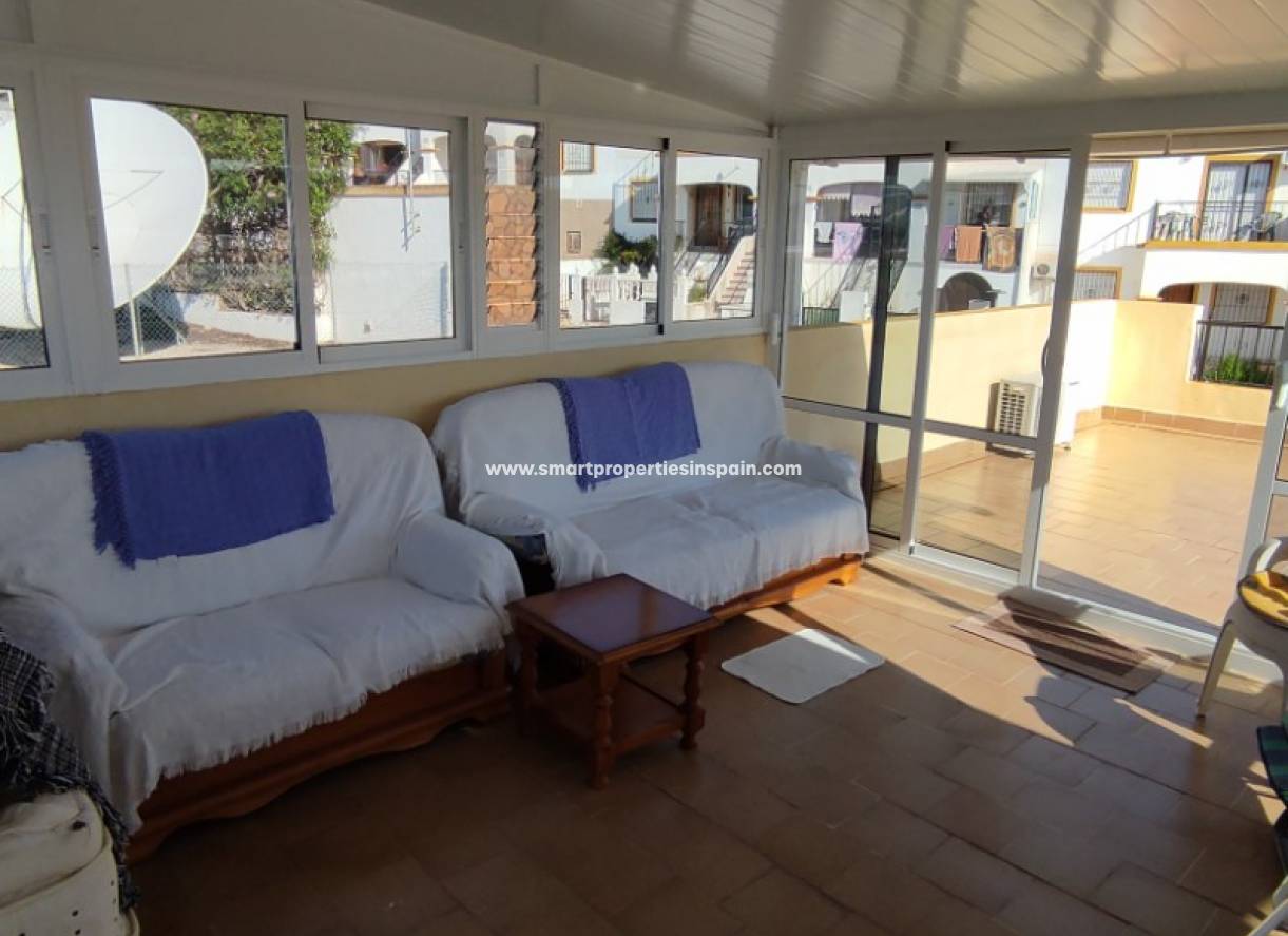 Wiederverkauf - Semi Detached Villa - La Marina - Urbanización La Marina