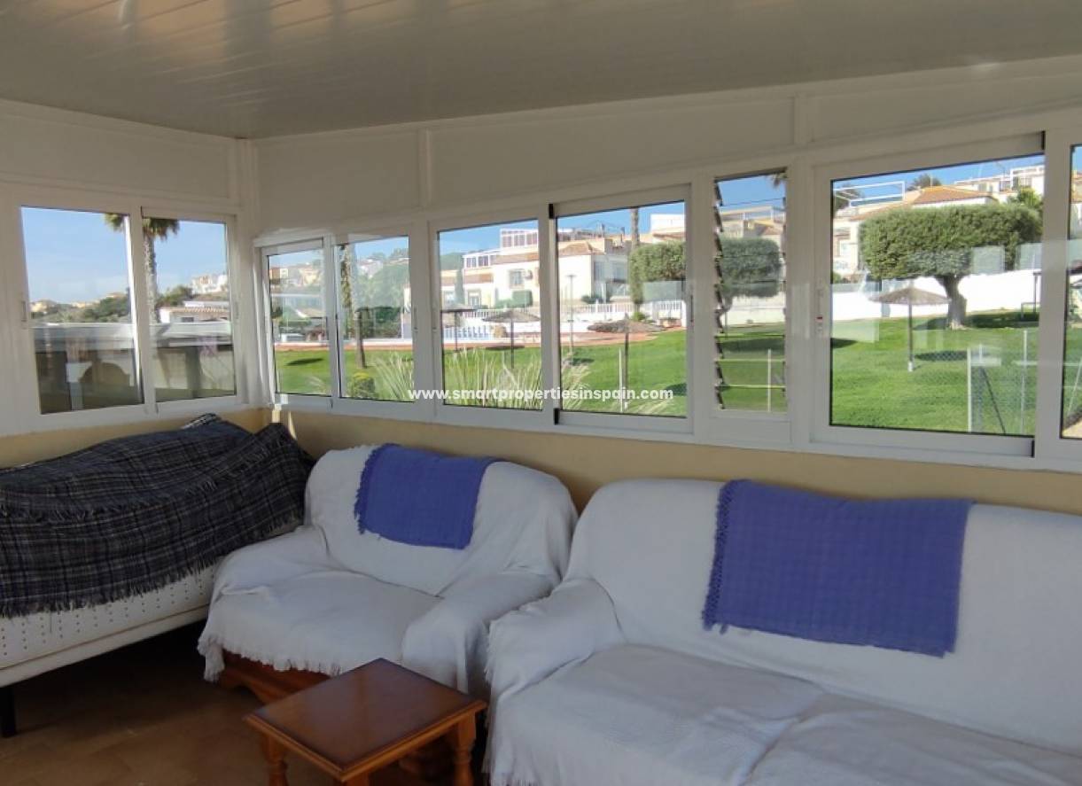 Wiederverkauf - Semi Detached Villa - La Marina - Urbanización La Marina