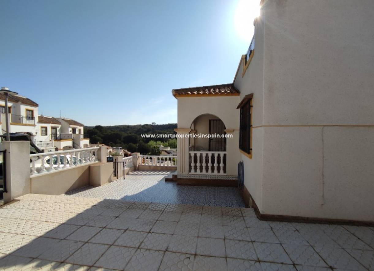 Wiederverkauf - Semi Detached Villa - La Marina - Urbanización La Marina