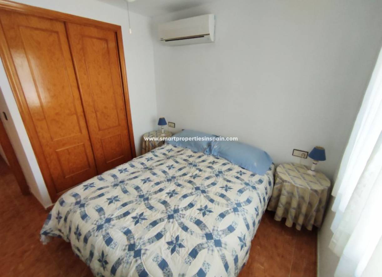 Wiederverkauf - Semi Detached Villa - La Marina - Urbanización La Marina