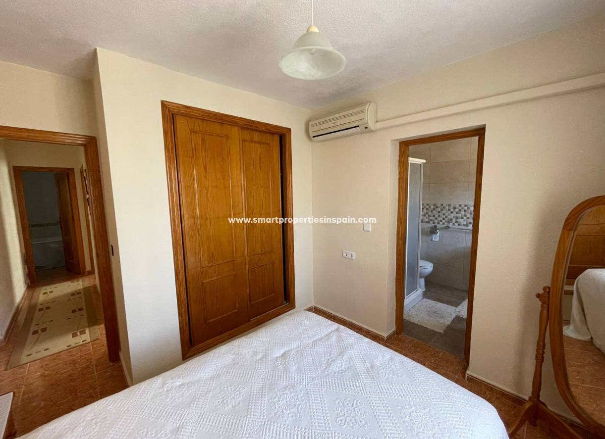 Wiederverkauf - Semi Detached Villa - La Marina - Urbanización La Marina