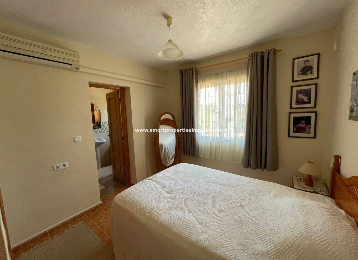 Wiederverkauf - Semi Detached Villa - La Marina - Urbanización La Marina