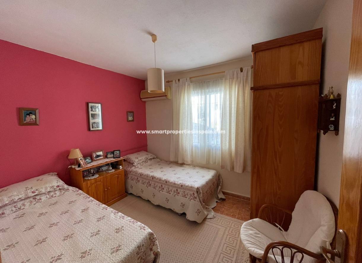 Wiederverkauf - Semi Detached Villa - La Marina - Urbanización La Marina