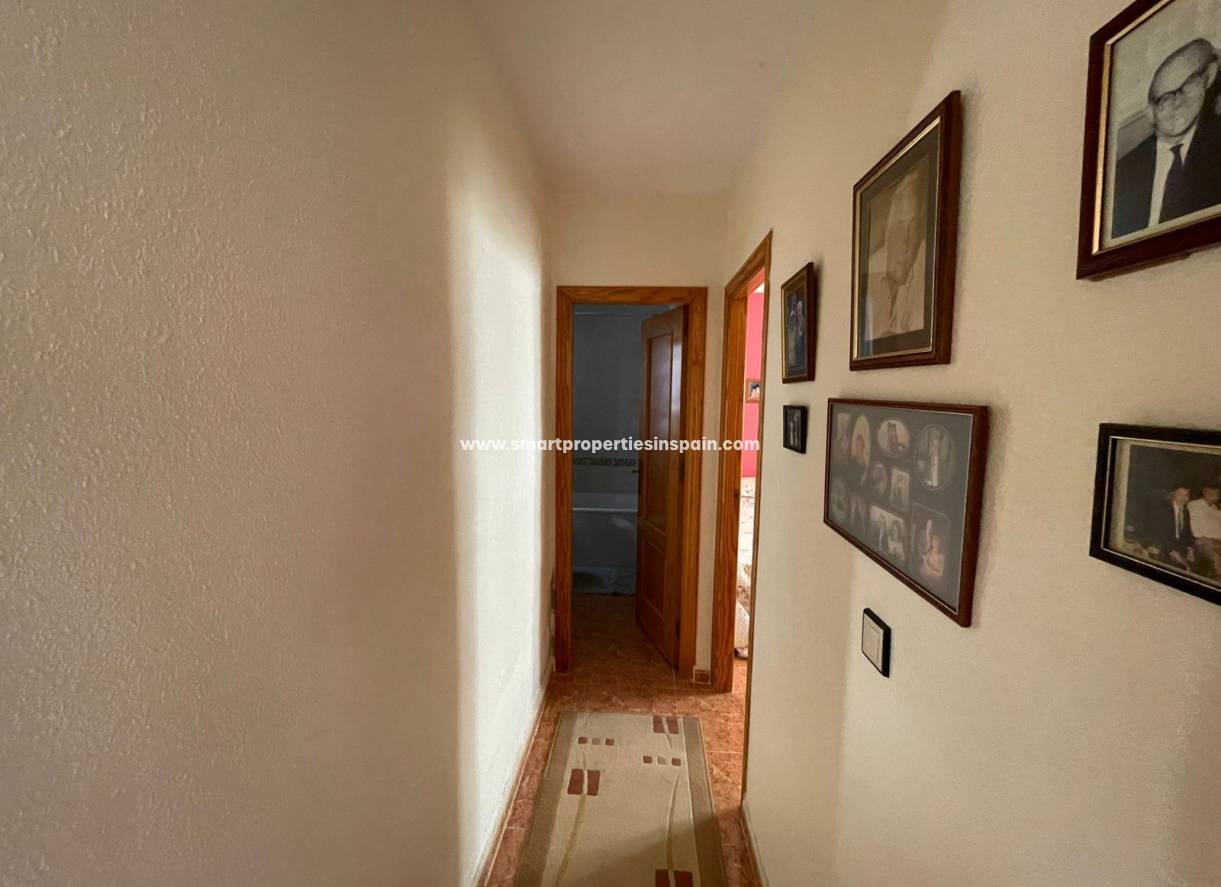 Wiederverkauf - Semi Detached Villa - La Marina - Urbanización La Marina