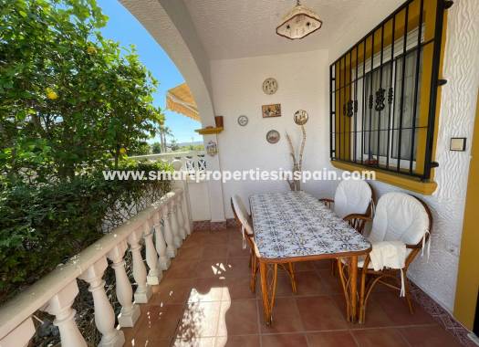 Wiederverkauf - Semi Detached Villa - La Marina - Urbanización La Marina