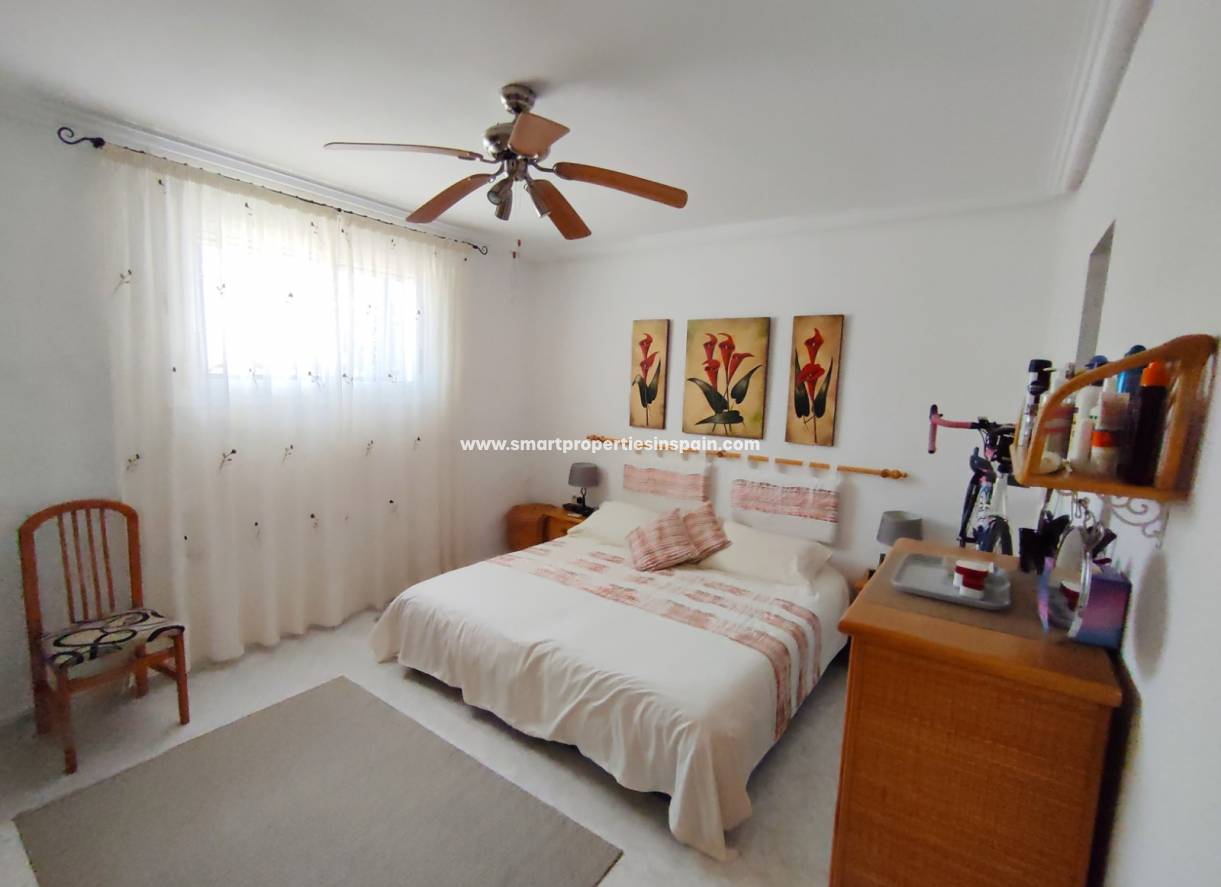 Wiederverkauf - Semi Detached Villa - La Marina - Urbanización La Marina