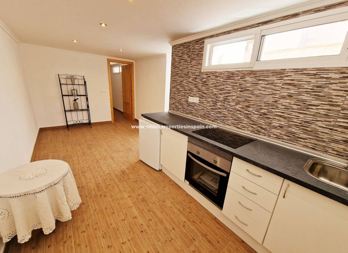 Wiederverkauf - Semi Detached Villa - La Marina - Urbanización La Marina