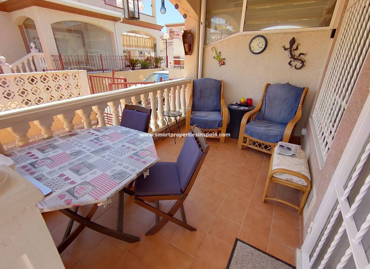 Wiederverkauf - Semi Detached Villa - La Marina - Urbanización La Marina