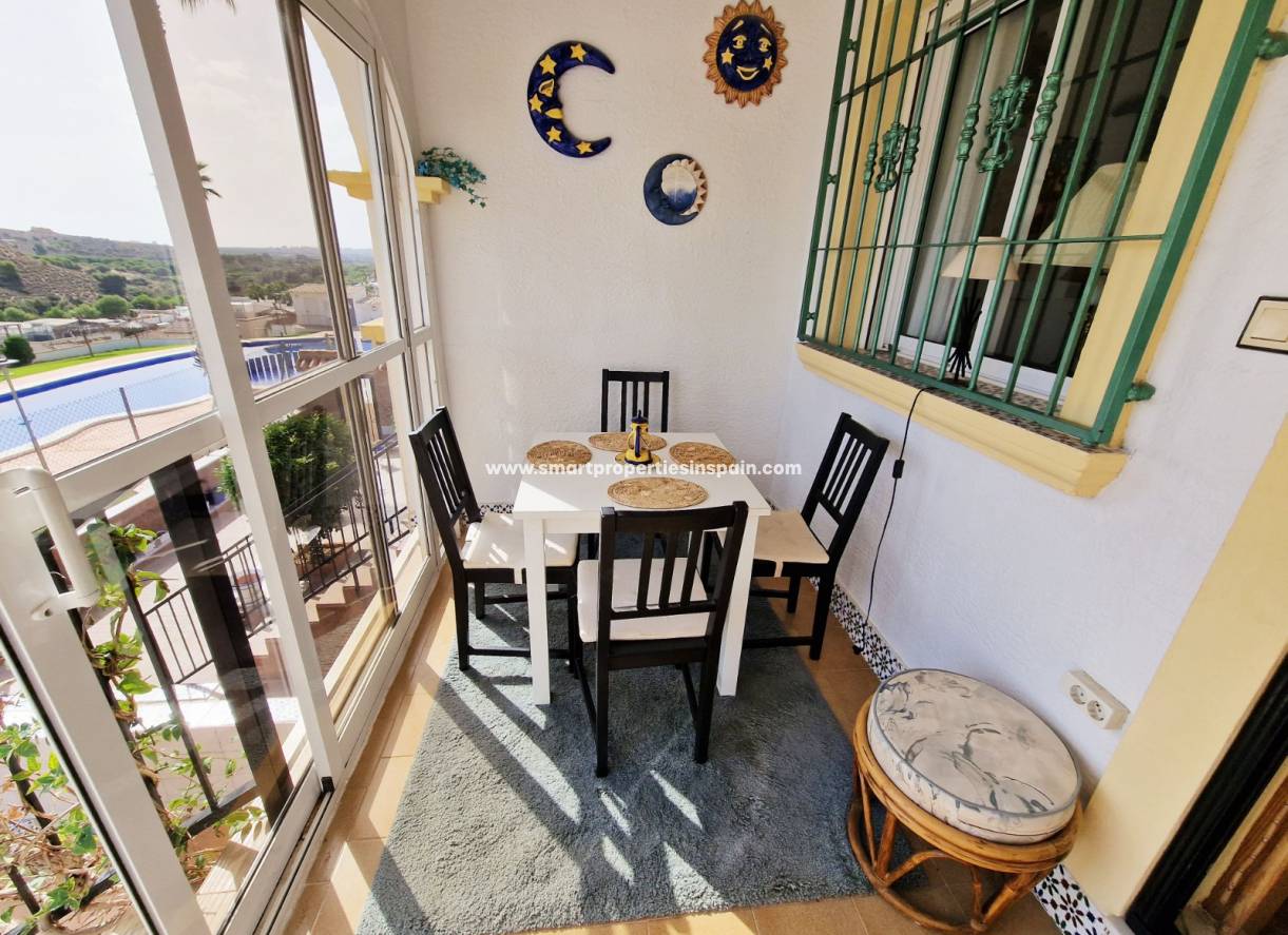 Wiederverkauf - Semi Detached Villa - La Marina - Urbanización La Marina