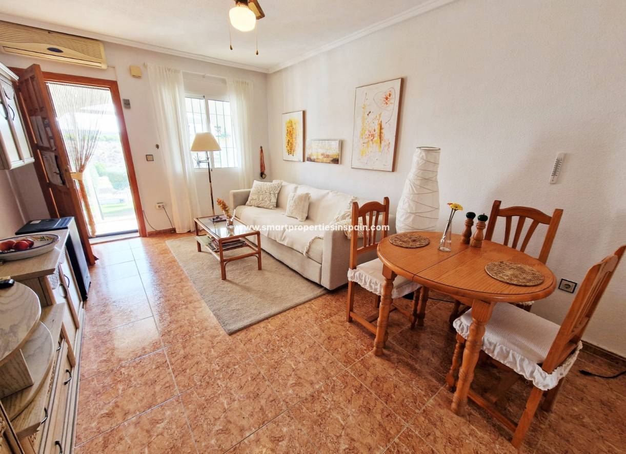 Wiederverkauf - Semi Detached Villa - La Marina - Urbanización La Marina