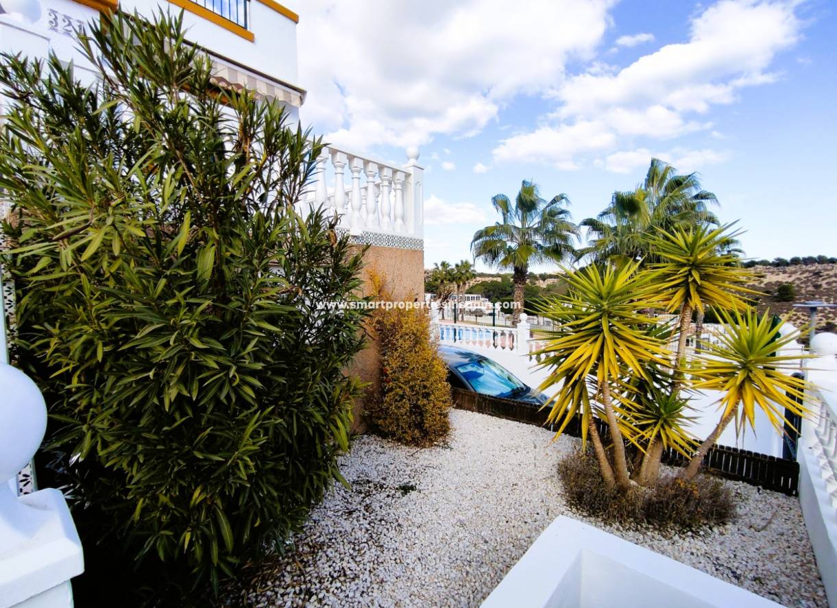 Wiederverkauf - Semi Detached Villa - La Marina - Urbanización La Marina