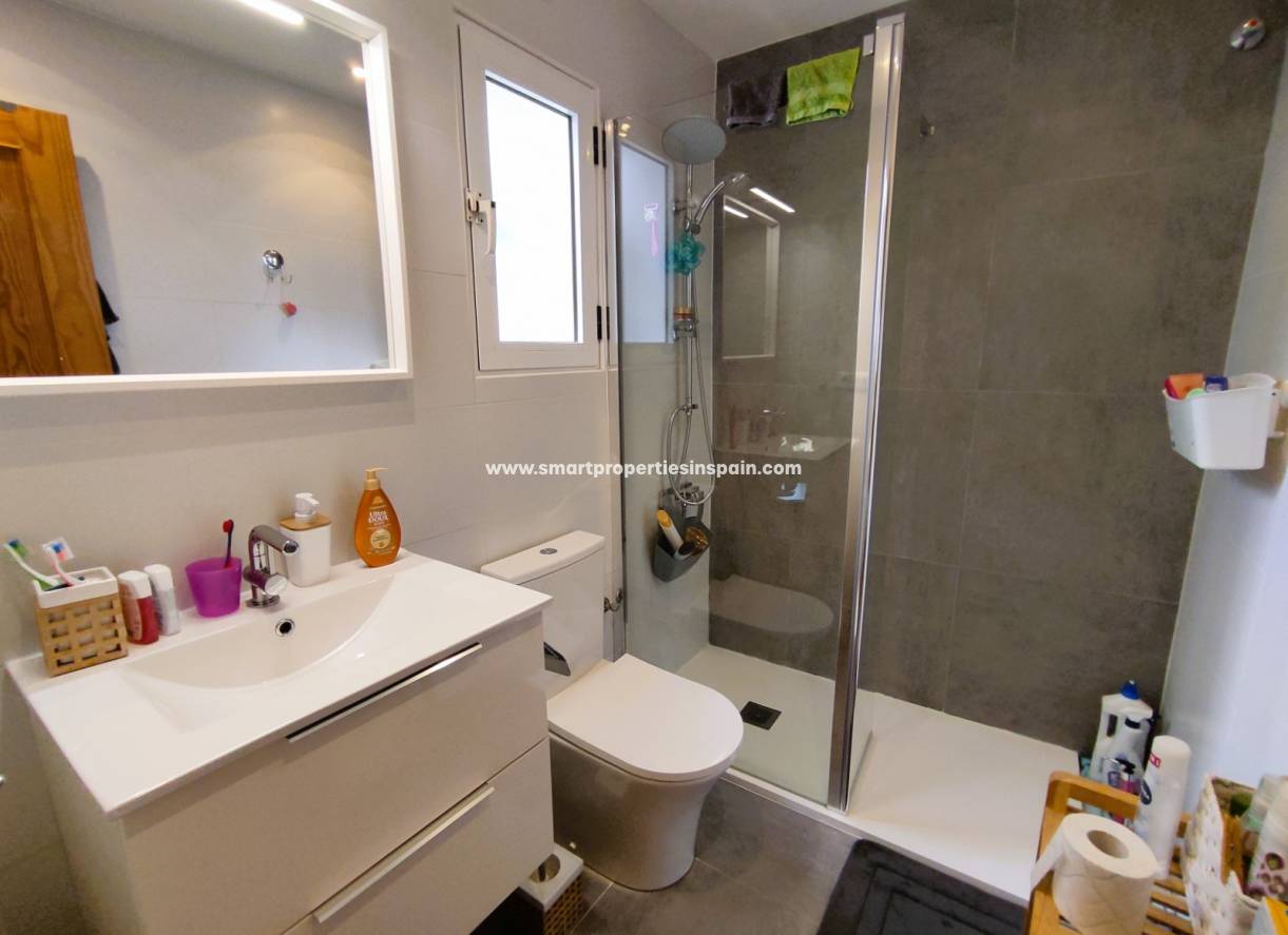 Wiederverkauf - Semi Detached Villa - La Marina - Urbanización La Marina