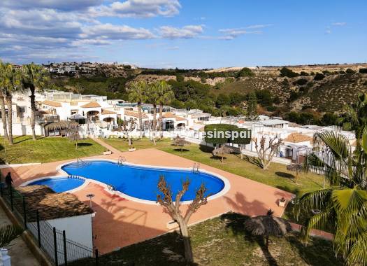 Wiederverkauf - Semi Detached Villa - La Marina - Urbanización La Marina