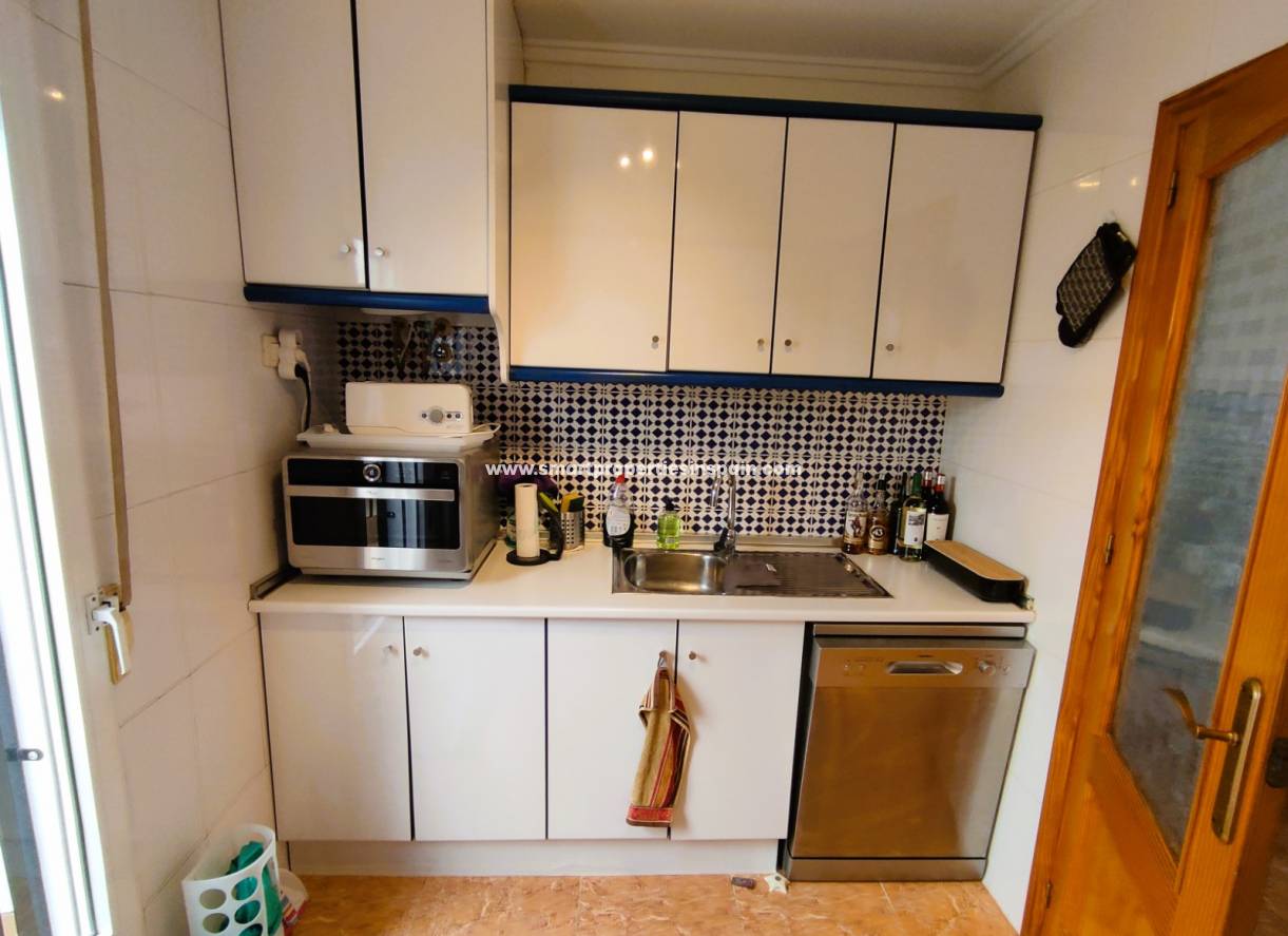 Wiederverkauf - Semi Detached Villa - La Marina - Urbanización La Marina