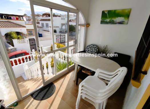 Wiederverkauf - Semi Detached Villa - La Marina - Urbanización La Marina