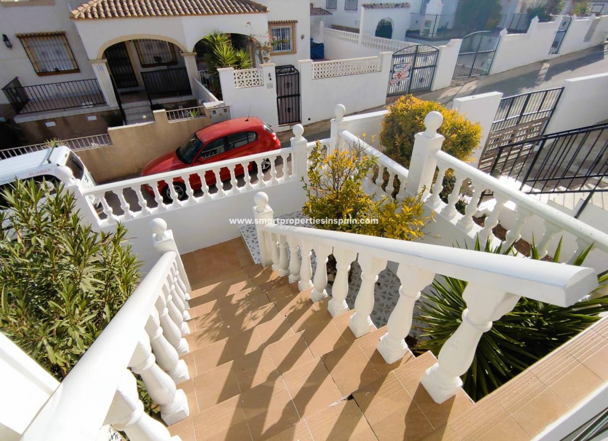 Wiederverkauf - Semi Detached Villa - La Marina - Urbanización La Marina
