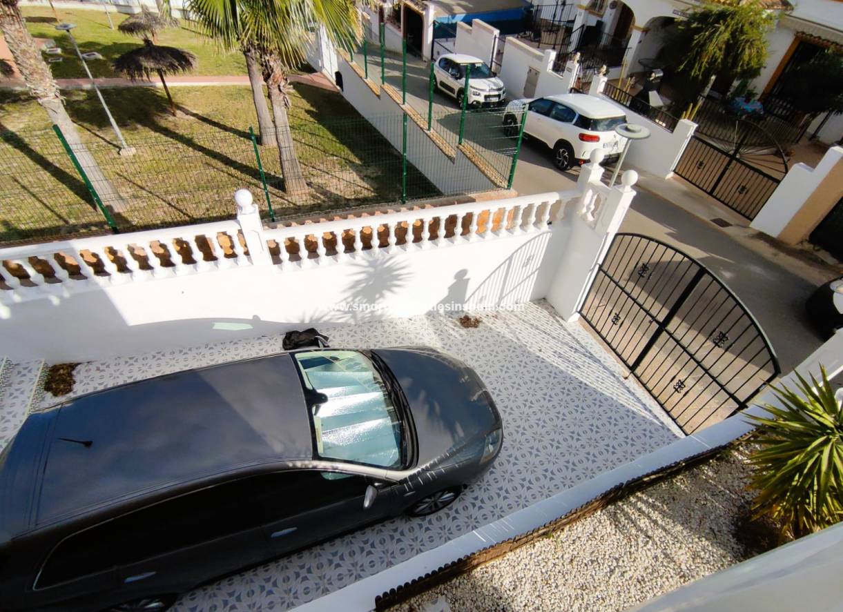 Wiederverkauf - Semi Detached Villa - La Marina - Urbanización La Marina