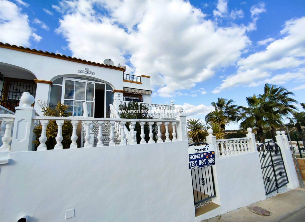 Wiederverkauf - Semi Detached Villa - La Marina - Urbanización La Marina