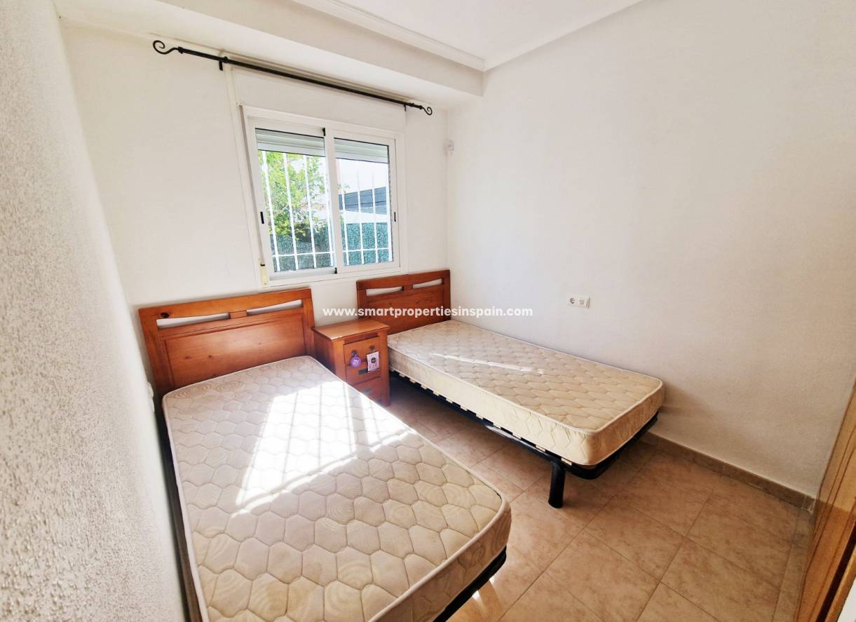 Wiederverkauf - Semi Detached Villa - La Marina - Urbanización La Marina