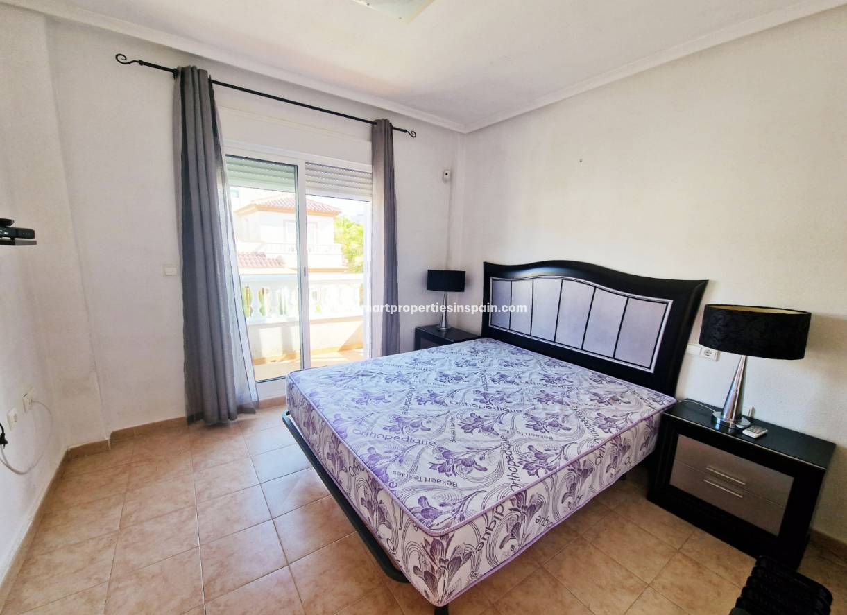 Wiederverkauf - Semi Detached Villa - La Marina - Urbanización La Marina