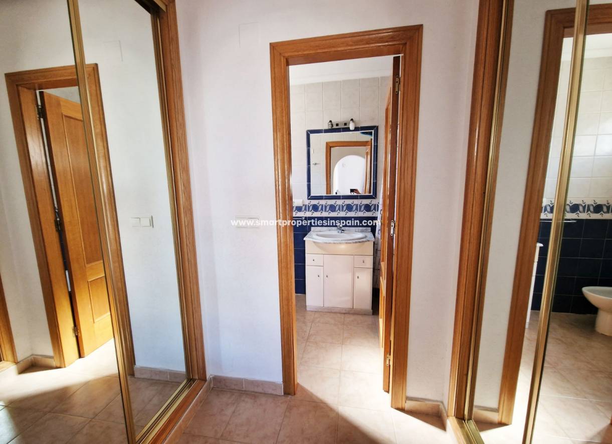 Wiederverkauf - Semi Detached Villa - La Marina - Urbanización La Marina