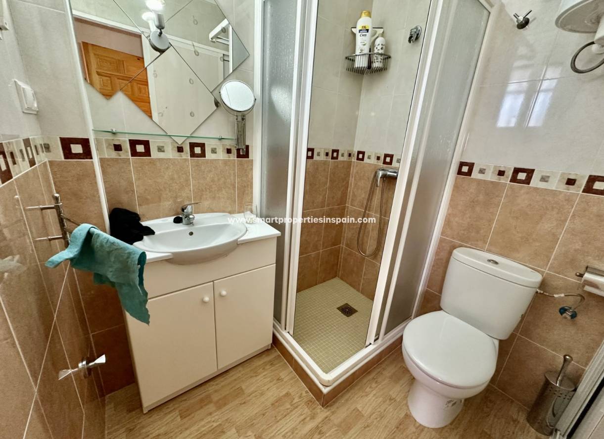 Wiederverkauf - Semi Detached Villa - La Marina - Urbanización La Marina
