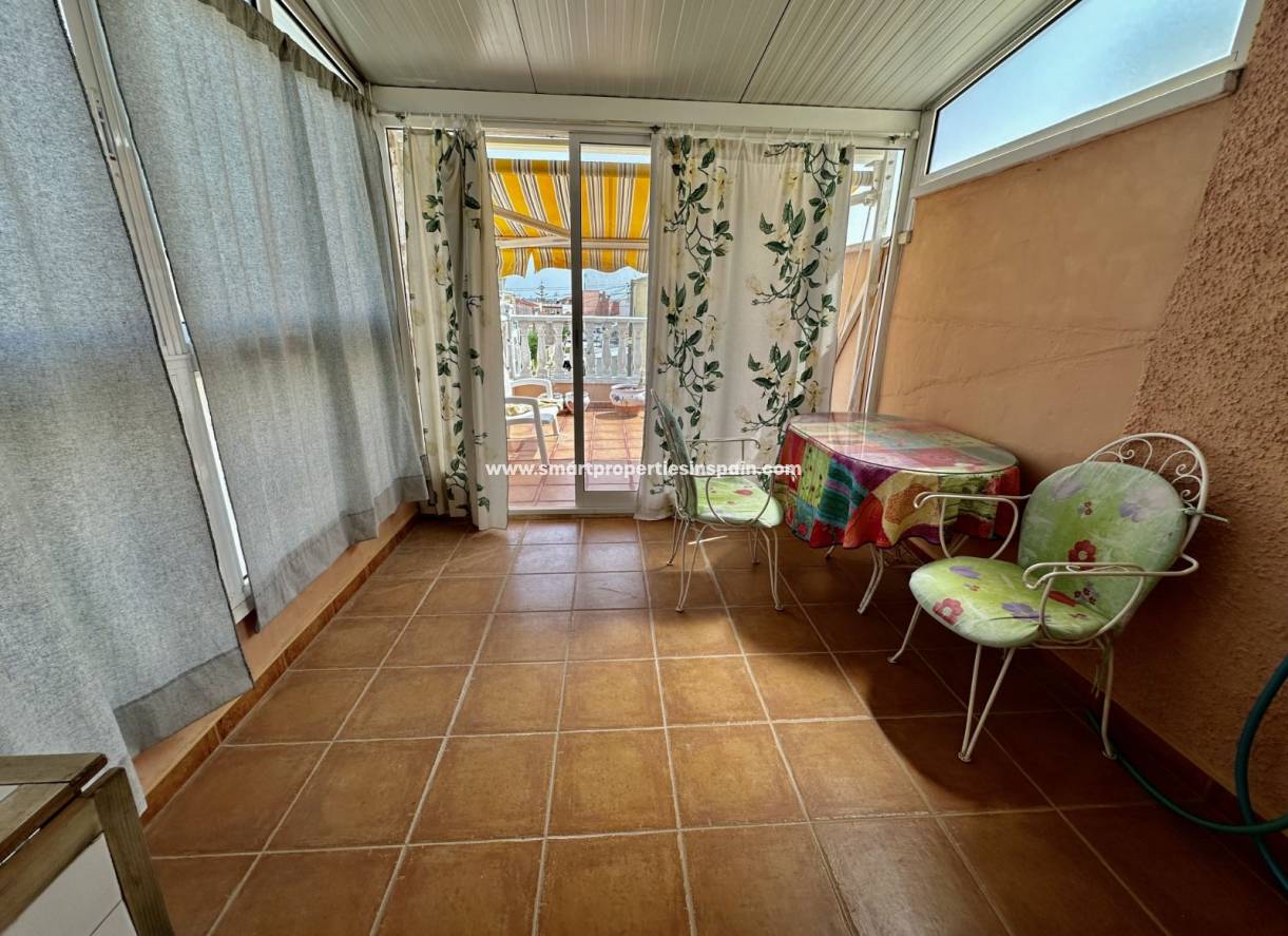 Wiederverkauf - Semi Detached Villa - La Marina - Urbanización La Marina