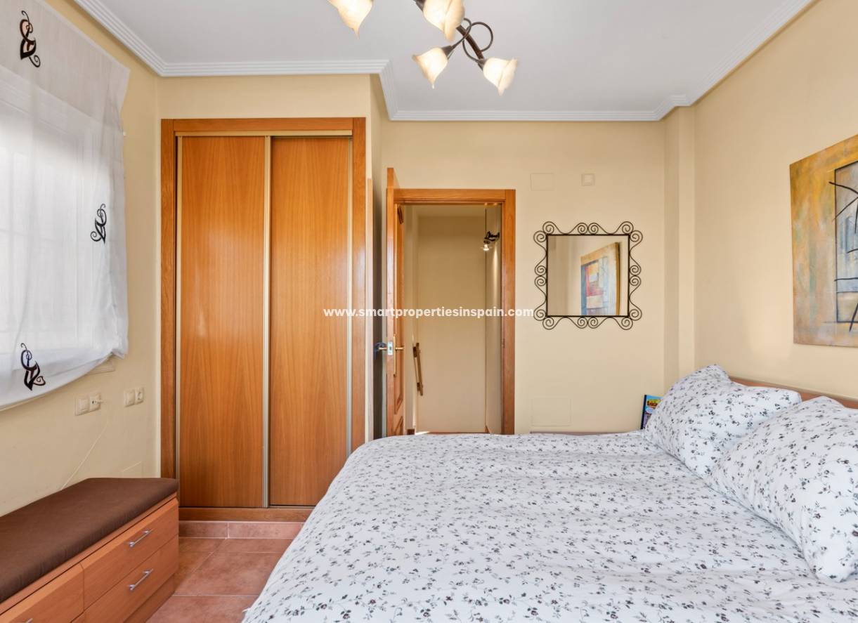 Wiederverkauf - Semi Detached Villa - La Marina - Urbanización La Marina