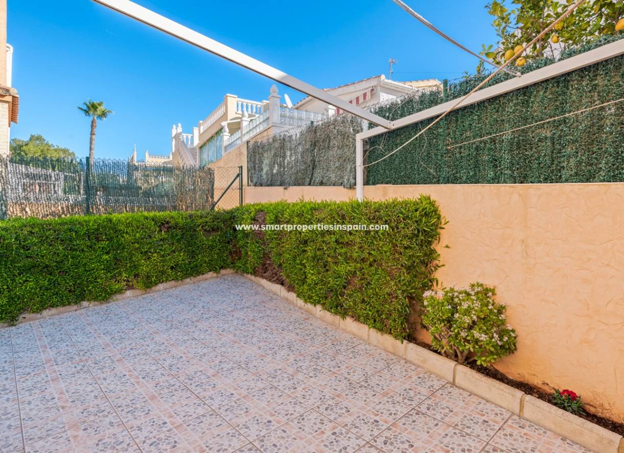 Wiederverkauf - Semi Detached Villa - La Marina - Urbanización La Marina