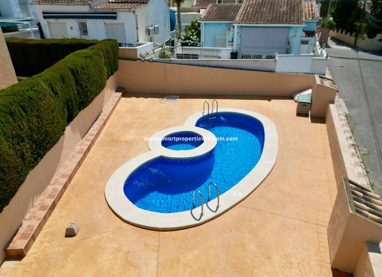 Wiederverkauf - Semi Detached Villa - La Marina - Urbanización La Marina