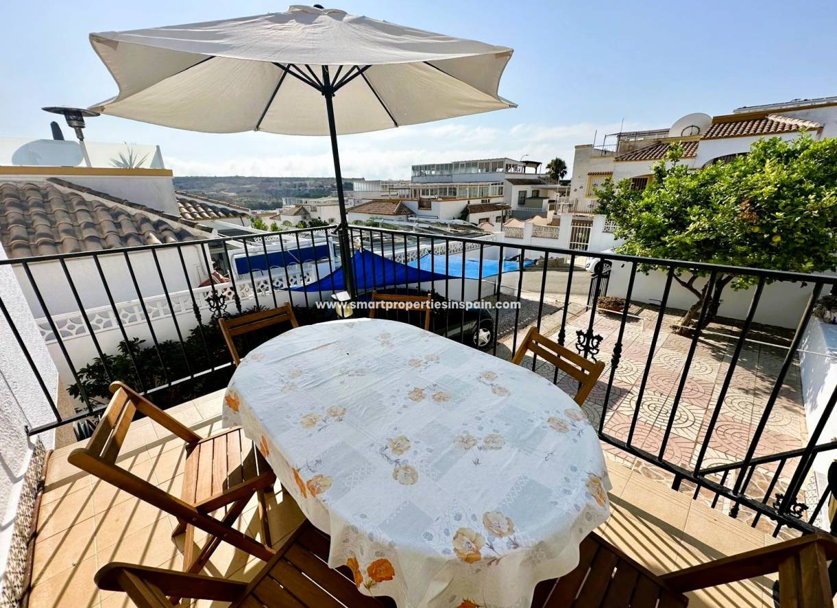 Wiederverkauf - Semi Detached Villa - La Marina - Urbanización La Marina