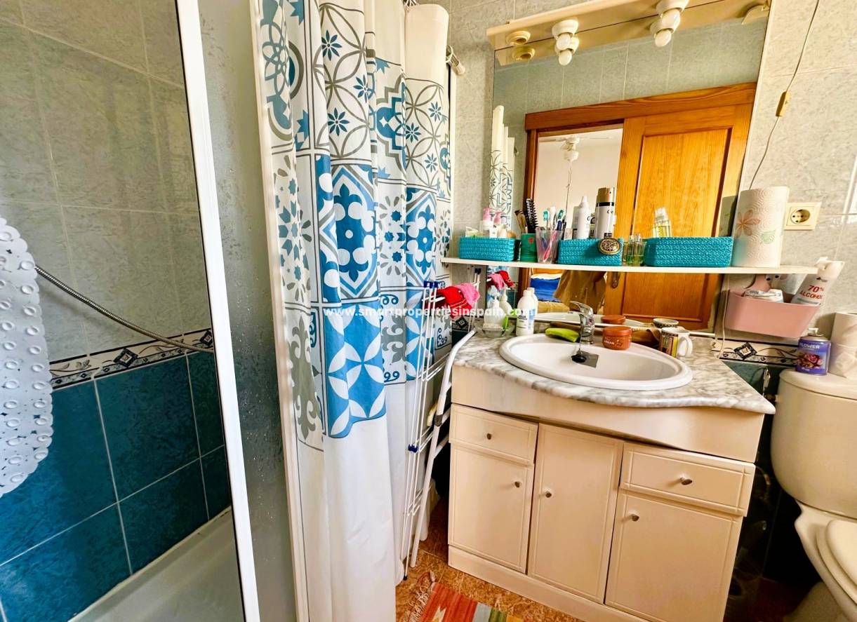 Wiederverkauf - Semi Detached Villa - La Marina - Urbanización La Marina