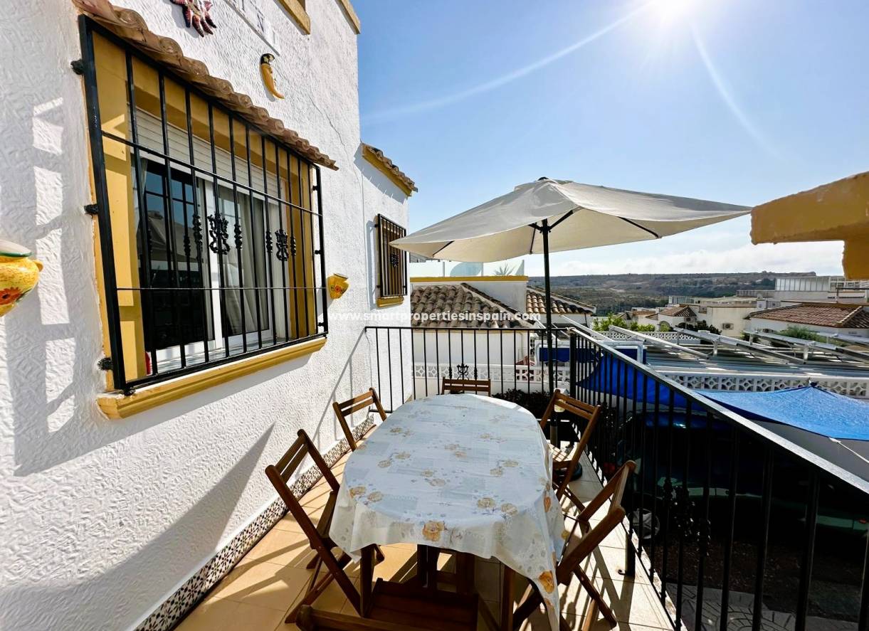 Wiederverkauf - Semi Detached Villa - La Marina - Urbanización La Marina