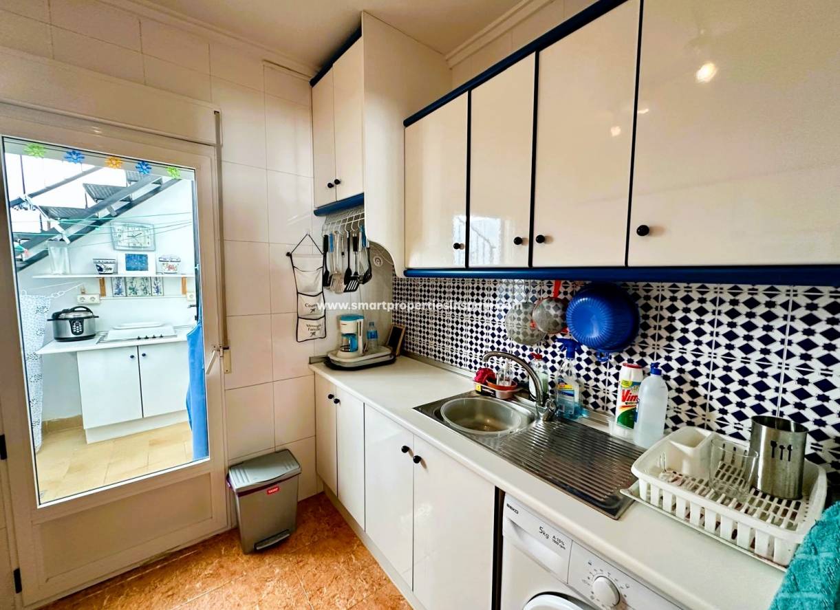 Wiederverkauf - Semi Detached Villa - La Marina - Urbanización La Marina