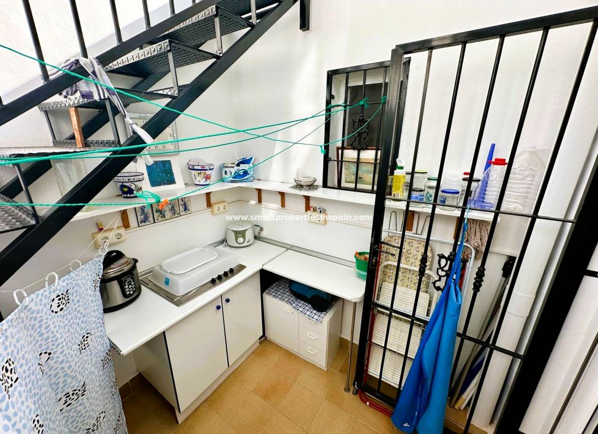 Wiederverkauf - Semi Detached Villa - La Marina - Urbanización La Marina