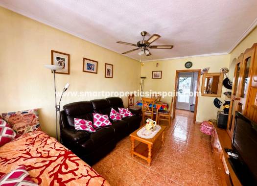 Wiederverkauf - Semi Detached Villa - La Marina - Urbanización La Marina