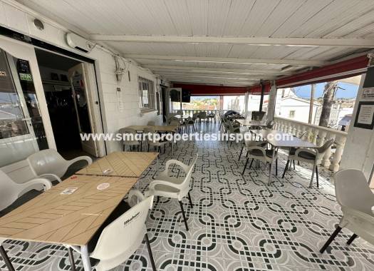 Wiederverkauf - Unternehmen - La Marina - Urbanización La Marina