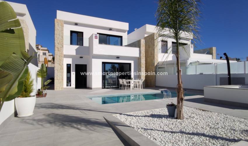This new build villa for sale in La Marina urbanization will make your dreams come true