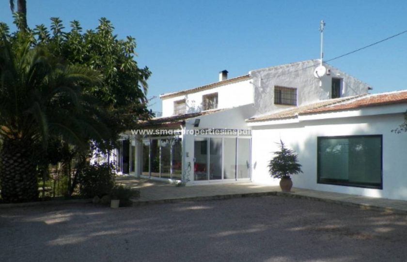 Country house for sale in Elche 