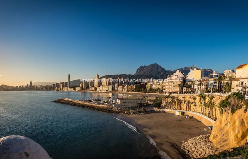 ¿Por qué elegir a Smart Properties para vender tu casa en la Costa Blanca?