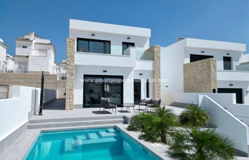 If you are looking for a corner to disconnect in Spain, this new-build villa for sale in La Marina urbanisation will enchant you 