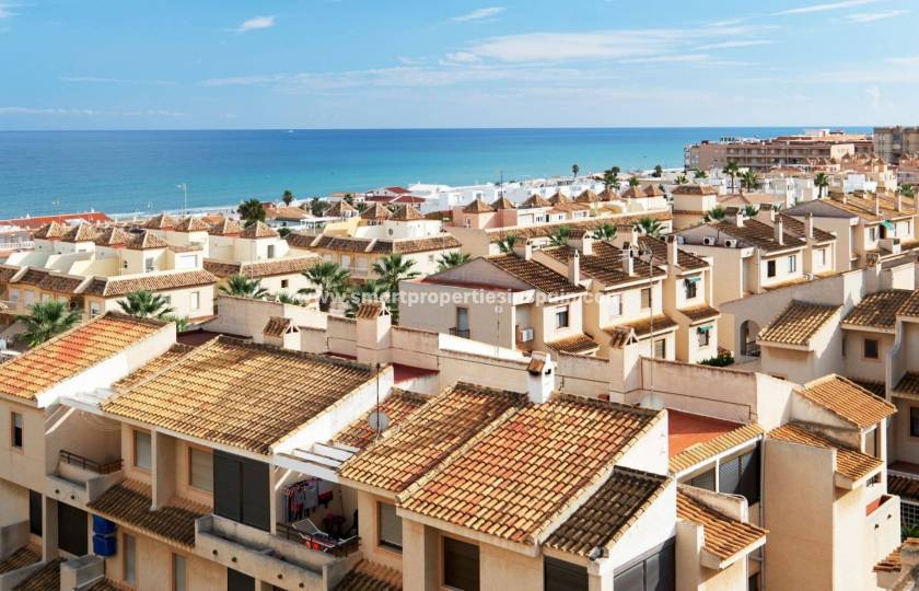 Quelles sont les plages les plus proches de votre nouvelle maison dans l’urbanisation La Marina ?