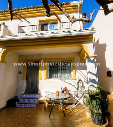 Would you like to live in the best rural area of Alicante without giving up the sea and leisure? Discover this bungalow for sale in Daya Nueva