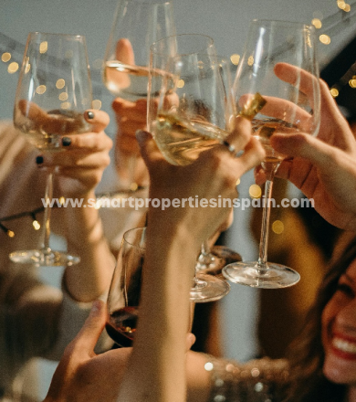 ¿Quieres invertir en España? SMART PROPERTIES, tu agencia inmobiliaria en urbanización La Marina