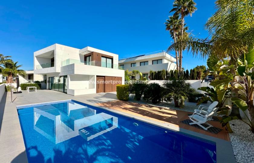Do you like modern design? Our villas for sale in the La Marina Urbanization will surprise you