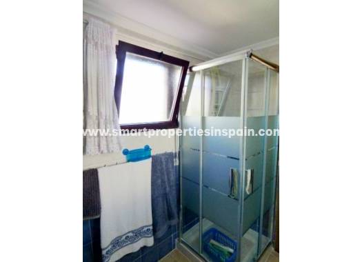 Wiederverkauf - Freistehendes Haus - La Marina - Urbanización La Marina